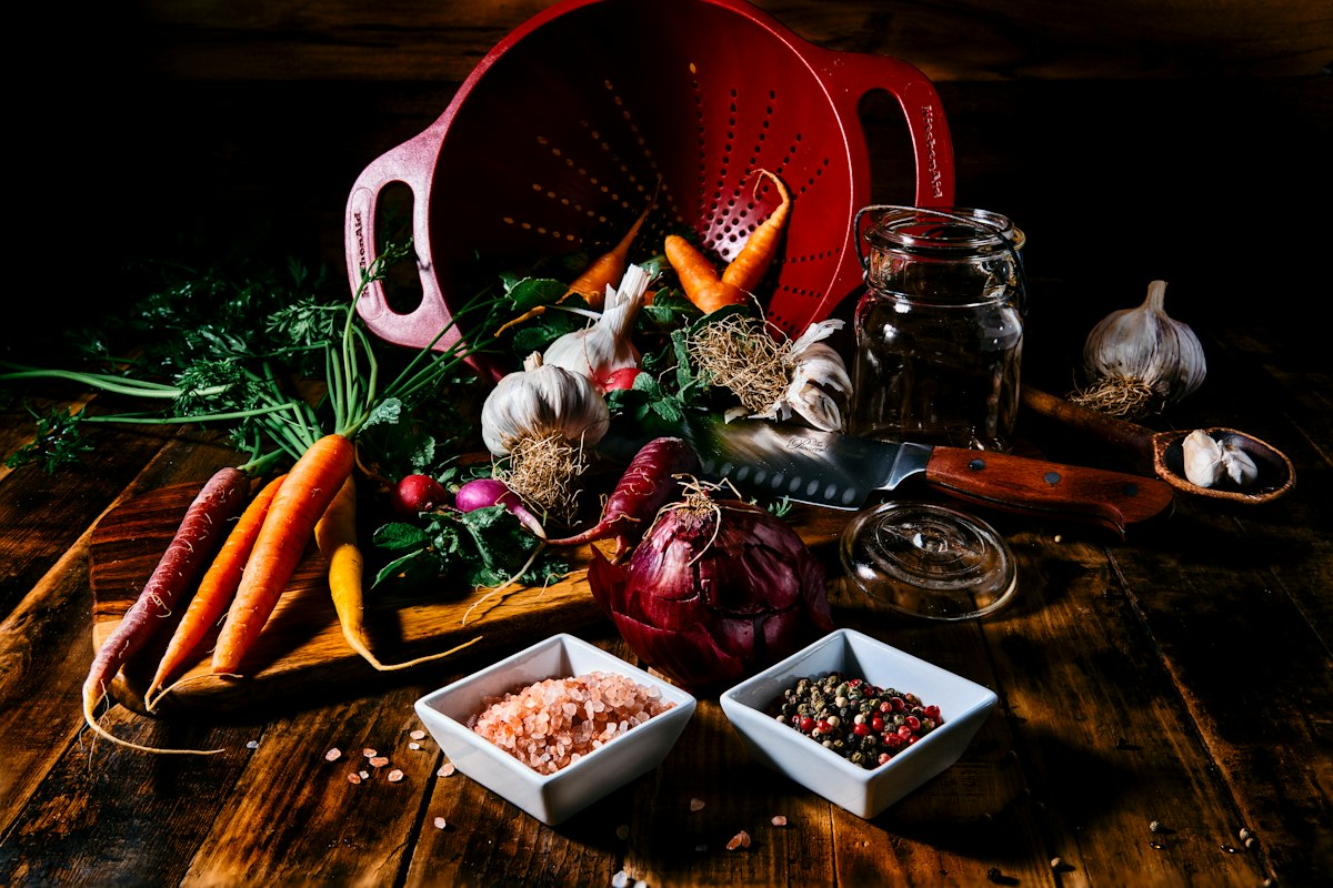 Préparation d'un repas sain en famille